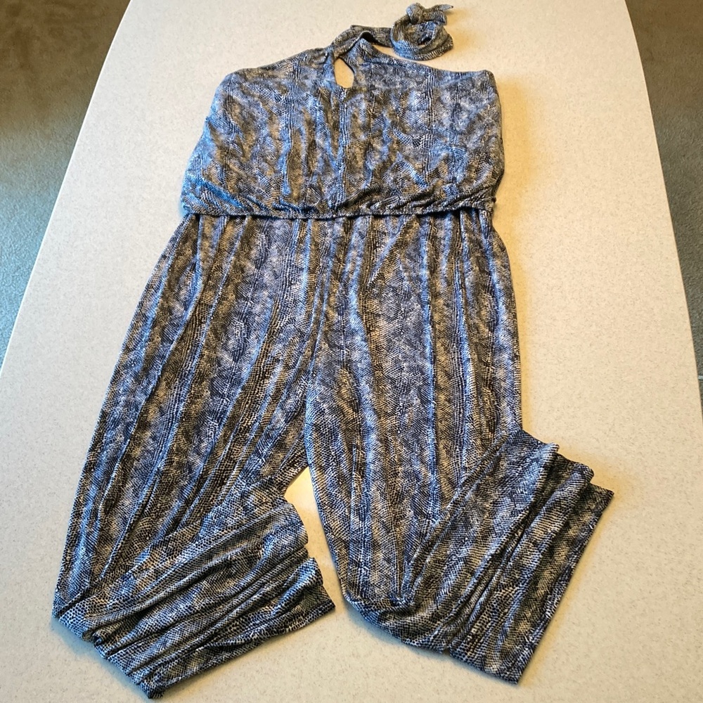 Lane Bryant NWOT Navy White Python Halter Jumpsuit Women Size 26/28